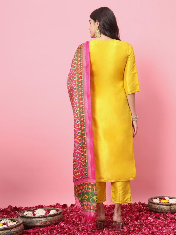 VP 9532 Y Women Kurta and Trousers Pant Set